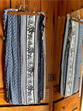 Express wrap skirt-Maxi S, navy blue, floral geometric stripe, rayon Bohemian